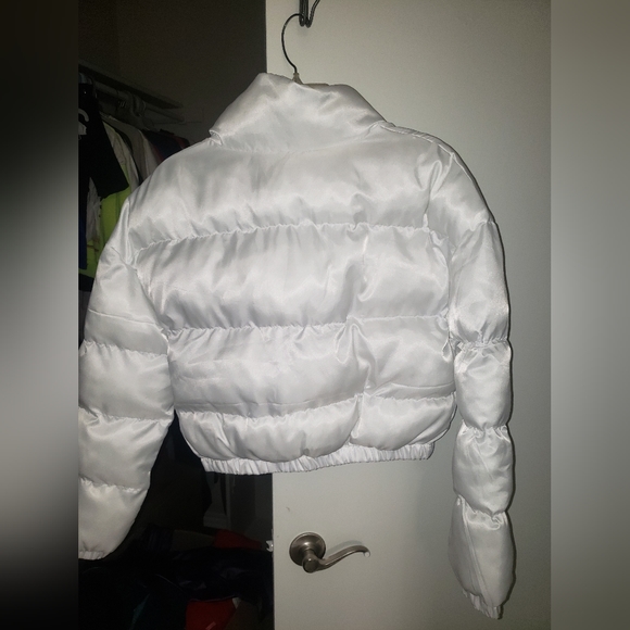 Large White Puffer Jacket - Picture 4 of 4